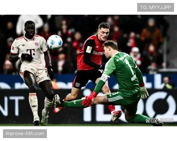 诺伊尔神勇扑救力保球门不失，关键战助球队顽强守平